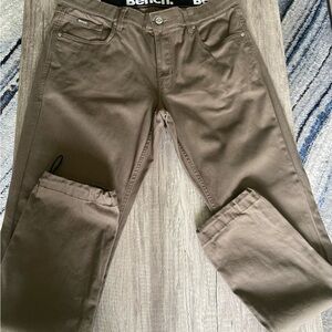 Bench Chinos